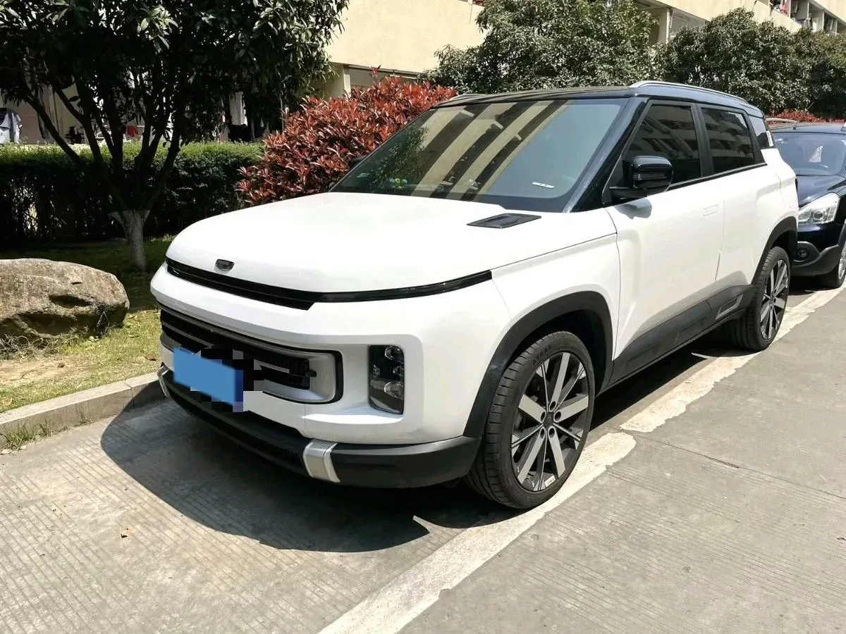 2023 Geely ICON 1.5T 181HP L4 7DCT,autocango,china used car exporter,china ev exporter,chinese used car exporter,chinese used ev exporter
