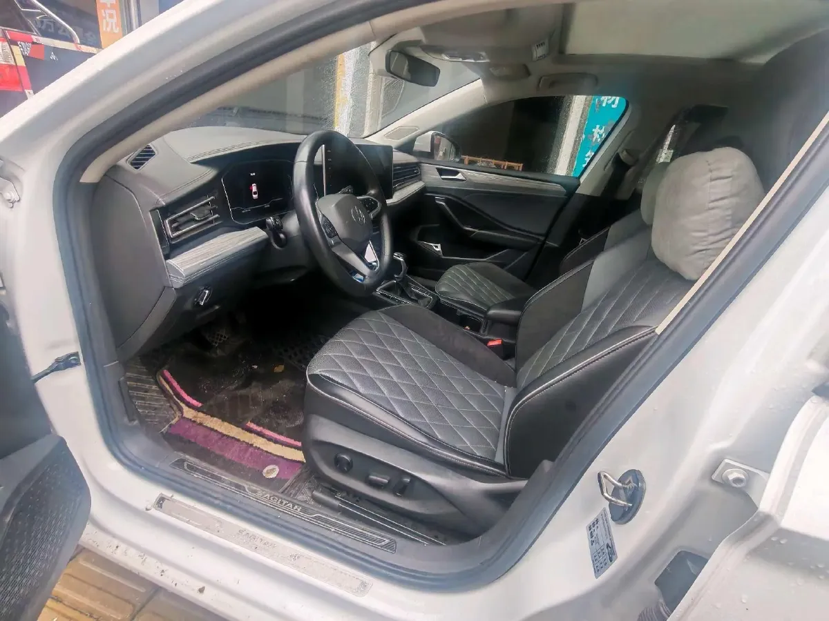 2023 Volkswagen Sagitar 1.5T 160HP L4 7DCT,autocango,china used car exporter,china ev exporter,chinese used car exporter,chinese used ev exporter