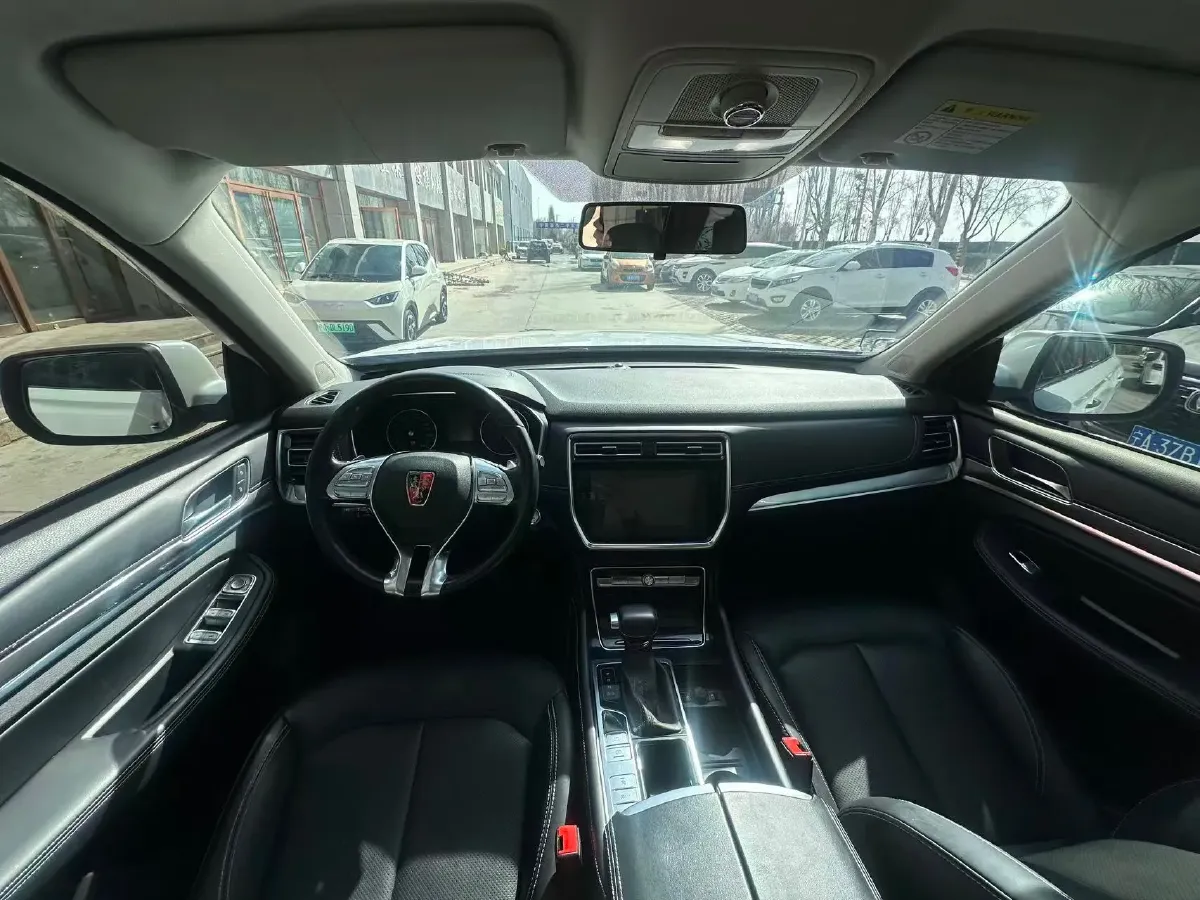 2019 Roewe RX8 2.0T 222HP L4 6AT,autocango,china used car exporter,china ev exporter,chinese used car exporter,chinese used ev exporter