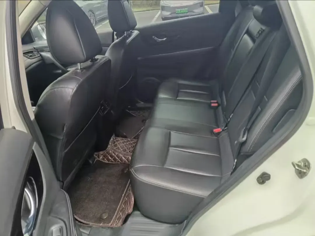 2019 Nissan X-Trail 2.0L 154HP L4 CVT,autocango,china used car exporter,china ev exporter,chinese used car exporter,chinese used ev exporter