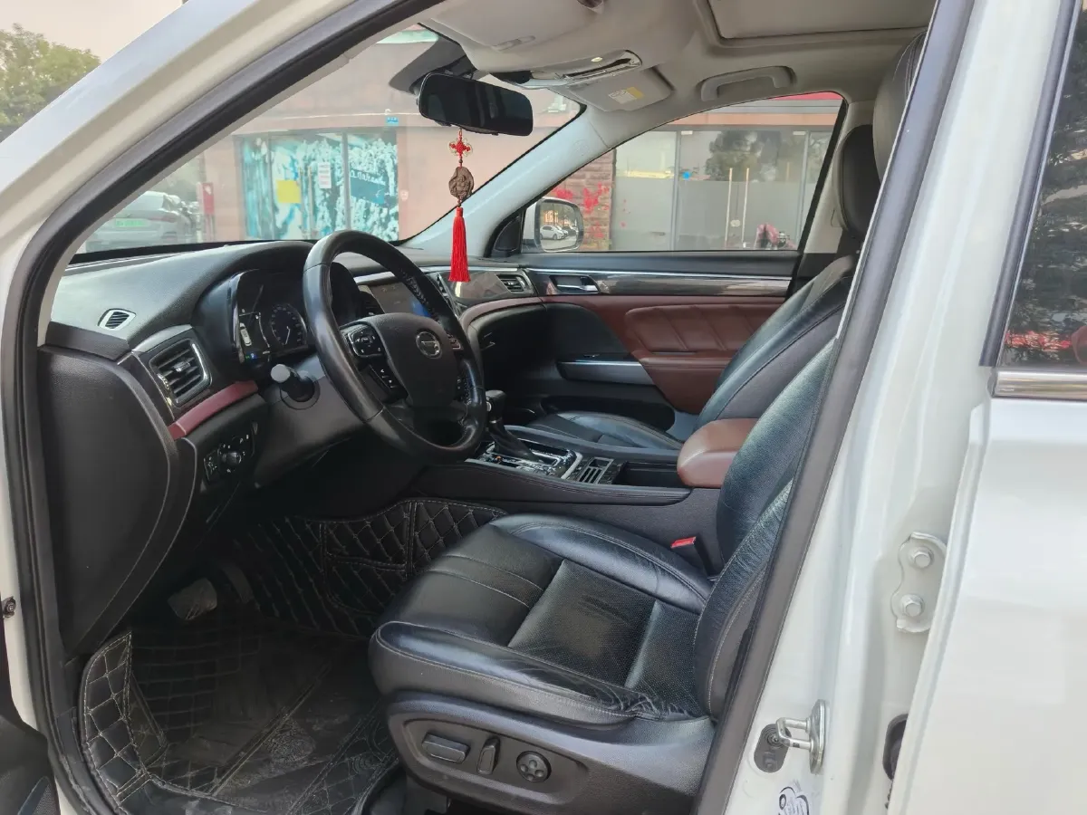 2017 GAC Trumpchi GS8 2.0T 201HP L4 6AT,autocango,china used car exporter,china ev exporter,chinese used car exporter,chinese used ev exporter