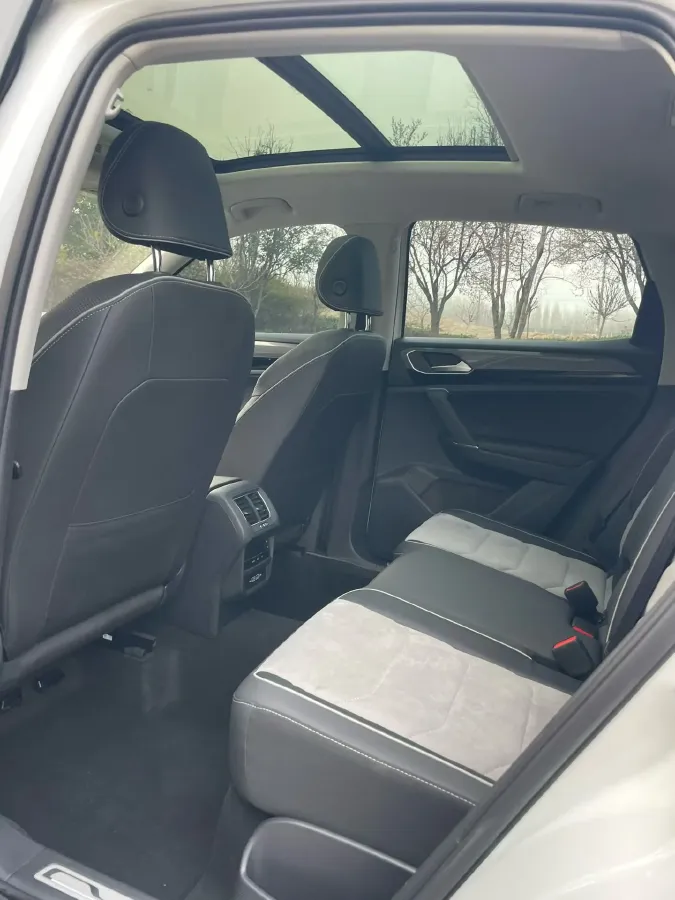 2020 Volkswagen Tayron X 2.0T 186HP L4 7DCT,autocango,china used car exporter,china ev exporter,chinese used car exporter,chinese used ev exporter