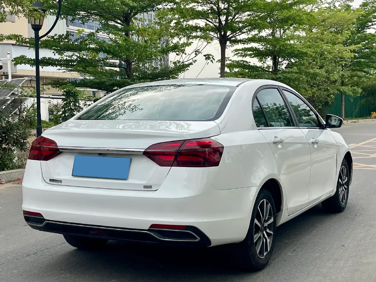 2019 Geely Emgrand 1.5L 109HP L4 5MT,autocango,china used car exporter,china ev exporter,chinese used car exporter,chinese used ev exporter