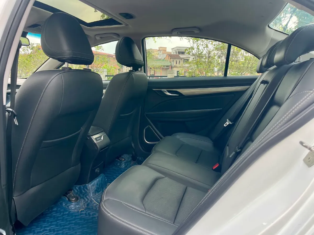 2019 Geely Emgrand 1.5L 109HP L4 5MT,autocango,china used car exporter,china ev exporter,chinese used car exporter,chinese used ev exporter