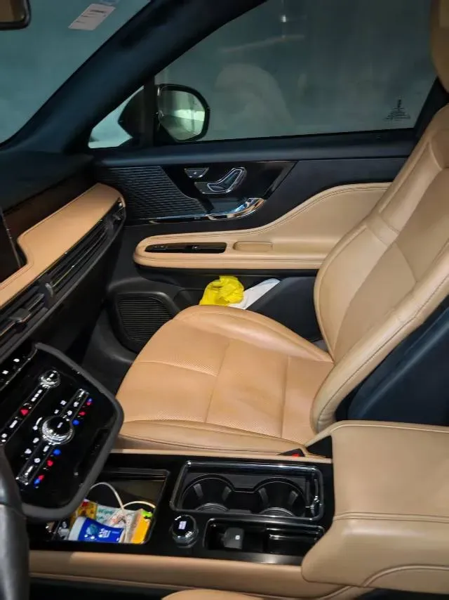 2021 Lincoln Corsair 2.0T 245HP L4 8AT,autocango,china used car exporter,china ev exporter,chinese used car exporter,chinese used ev exporter