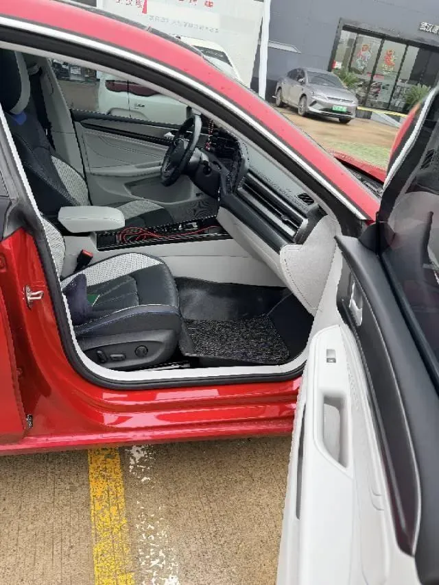 2023 Volkswagen Lamando 1.4T 150HP L4 7DCT,autocango,china used car exporter,china ev exporter,chinese used car exporter,chinese used ev exporter