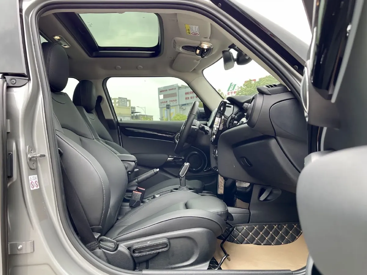 2023 MINI MINI 1.5T 136HP L3 7DCT,autocango,china used car exporter,china ev exporter,chinese used car exporter,chinese used ev exporter