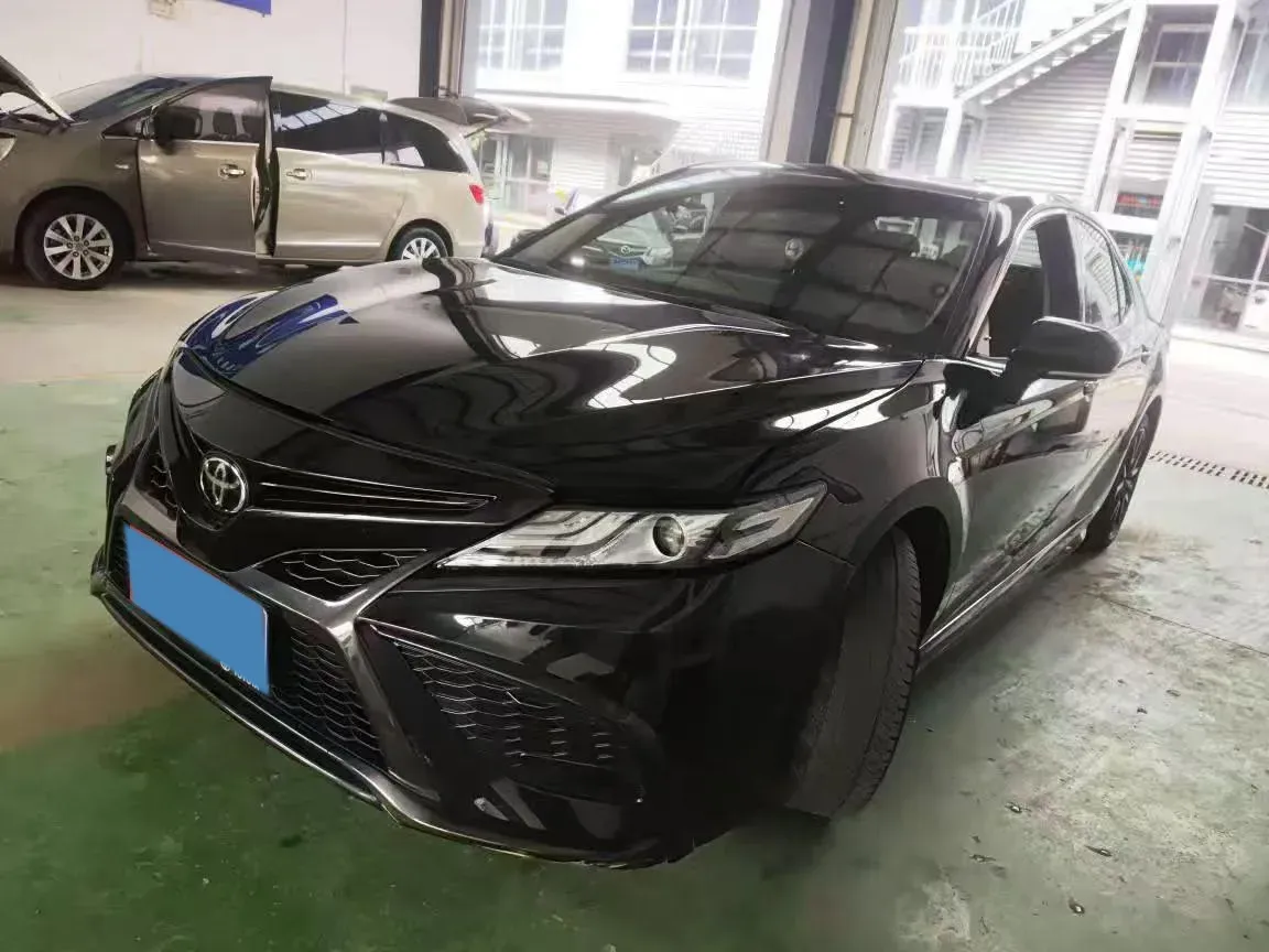 2023 Toyota Camry 2.0L 177HP L4 CVT,autocango,china used car exporter,china ev exporter,chinese used car exporter,chinese used ev exporter