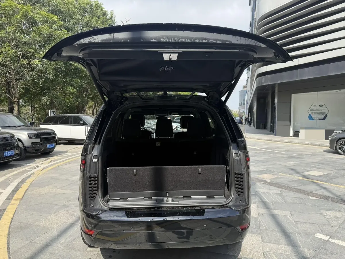 2025 Land Rover Discovery 3.0T 360HP L6 8AT,autocango,china used car exporter,china ev exporter,chinese used car exporter,chinese used ev exporter