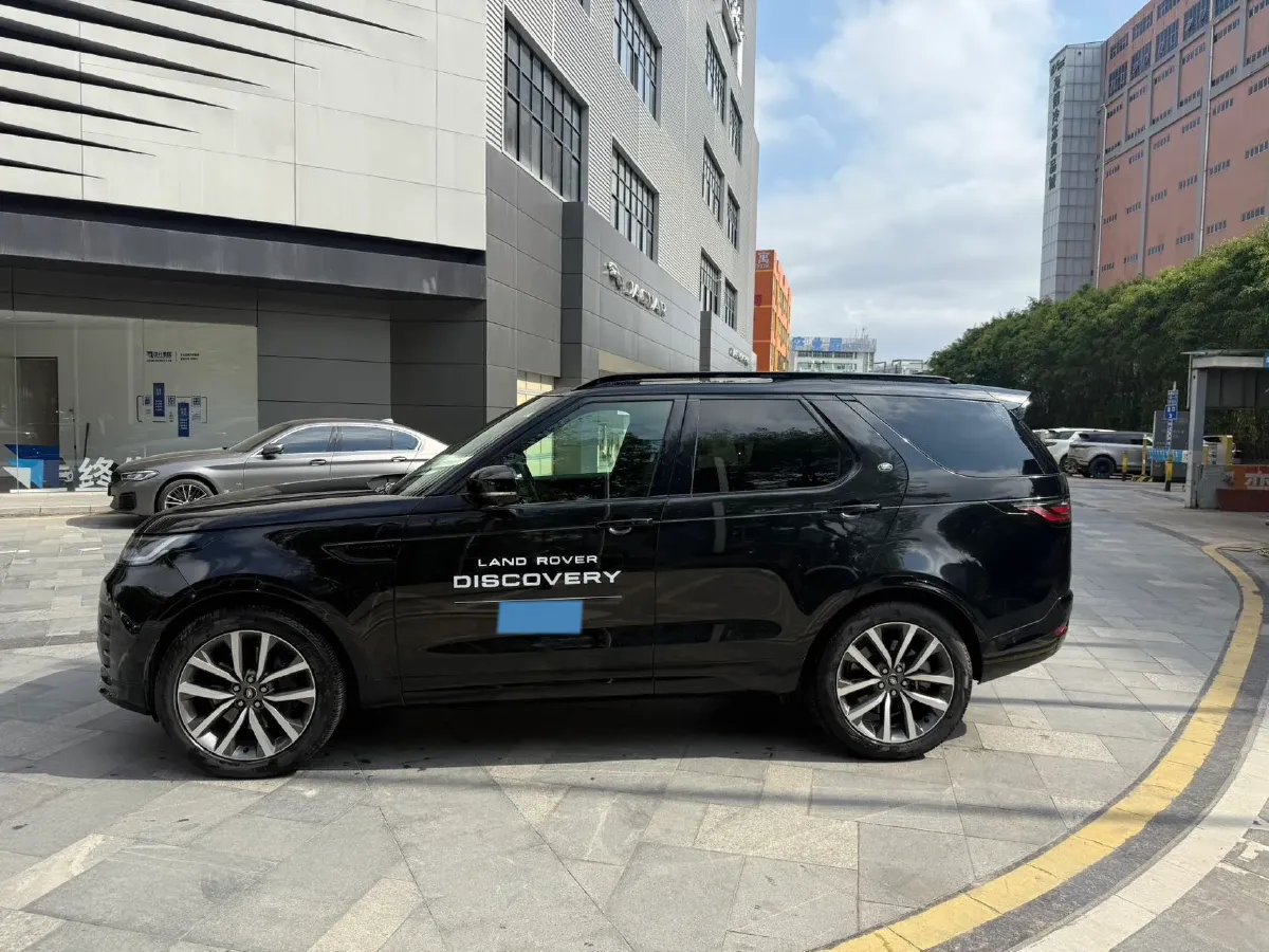 2025 Land Rover Discovery 3.0T 360HP L6 8AT,autocango,china used car exporter,china ev exporter,chinese used car exporter,chinese used ev exporter