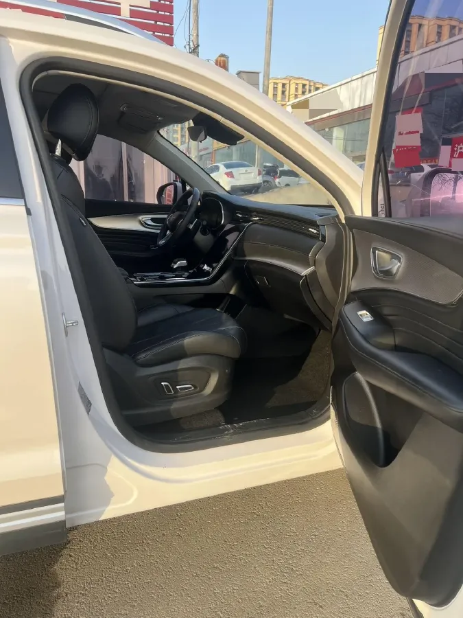 2019 Roewe RX5 MAX 2.0T 231HP L4 6DCT,autocango,china used car exporter,china ev exporter,chinese used car exporter,chinese used ev exporter