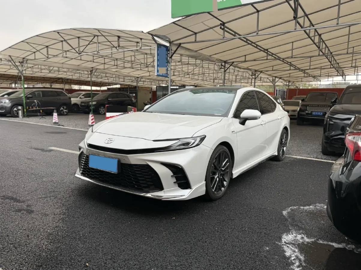 2024 Toyota Camry 2.0L 152HP L4 E-CVT Hybrid,autocango,china used car exporter,china ev exporter,chinese used car exporter,chinese used ev exporter
