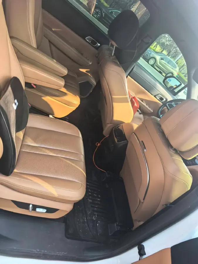 2020 Li ONE Range Extended 131HP REEV 40.5KWH,autocango,china used car exporter,china ev exporter,chinese used car exporter,chinese used ev exporter