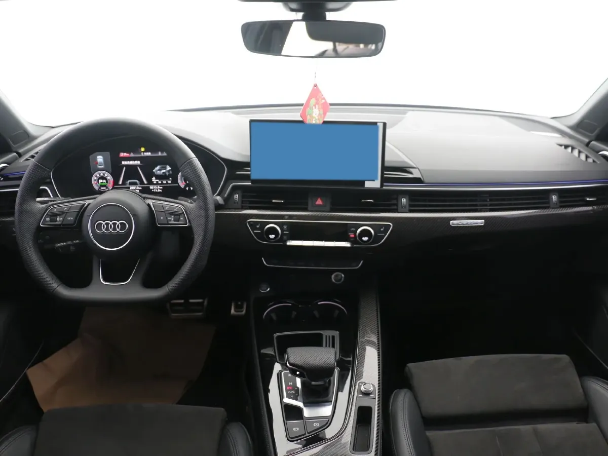 2024 Audi A4L 2.0T 245HP L4 7DCT,autocango,china used car exporter,china ev exporter,chinese used car exporter,chinese used ev exporter