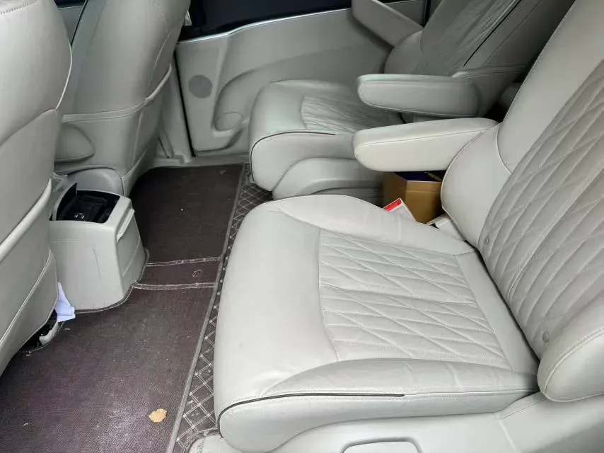 2021 Buick GL8 2.0T 237HP L4 9AT,autocango,china used car exporter,china ev exporter,chinese used car exporter,chinese used ev exporter