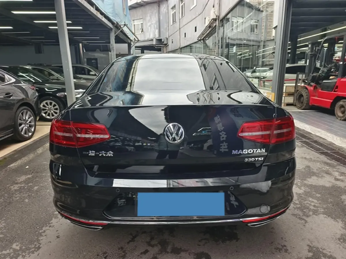2018 Volkswagen Magotan 1.8T 180HP L4 7DCT,autocango,china used car exporter,china ev exporter,chinese used car exporter,chinese used ev exporter