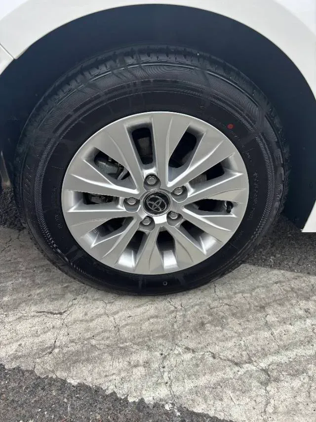 2024 Toyota Corolla 1.8L 98HP L4 E-CVT Hybrid,autocango,china used car exporter,china ev exporter,chinese used car exporter,chinese used ev exporter