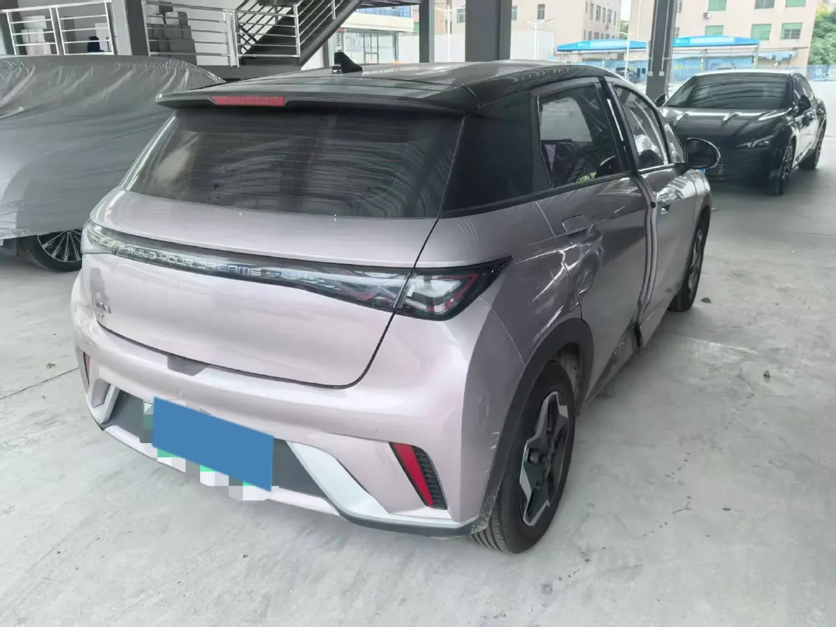 2021 Ford Escort 1.5L 122HP L3 6AT,autocango,china used car exporter,china ev exporter,chinese used car exporter,chinese used ev exporter