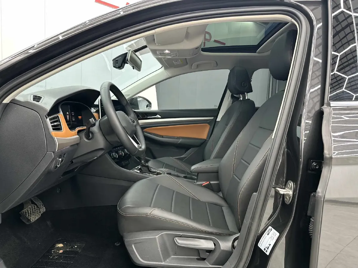 2023 Volkswagen Bora 1.2T 116HP L4 7DCT,autocango,china used car exporter,china ev exporter,chinese used car exporter,chinese used ev exporter