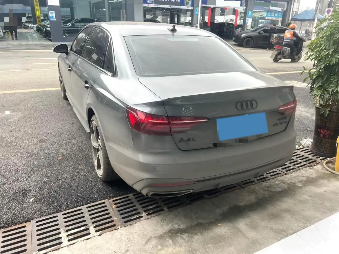 2024 Audi A4L 2.0T 190HP L4 7DCT,autocango,china used car exporter,china ev exporter,chinese used car exporter,chinese used ev exporter