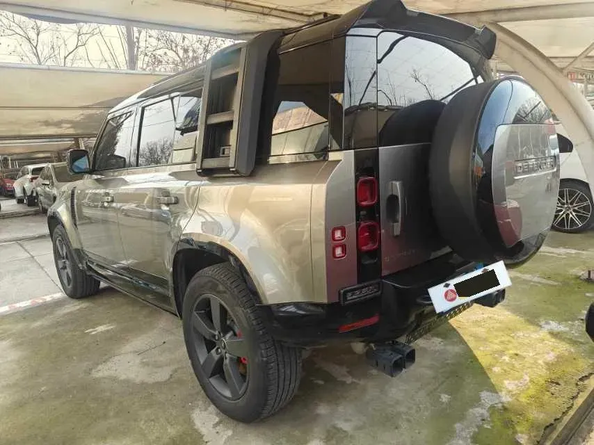 2025 Land Rover Defender 3.0T 400HP L6 8AT,autocango,china used car exporter,china ev exporter,chinese used car exporter,chinese used ev exporter