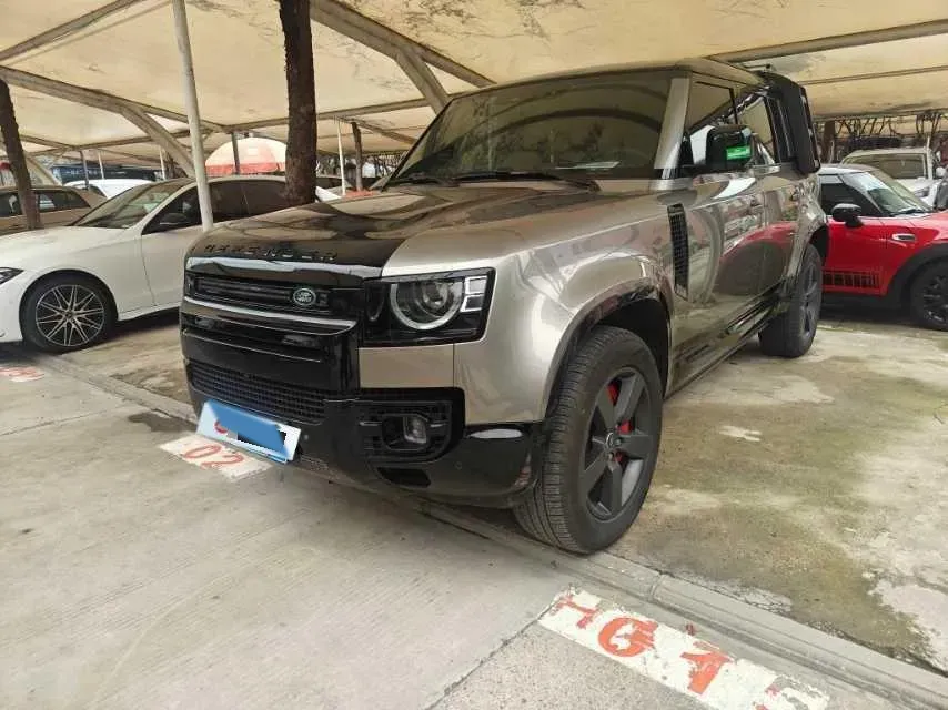2025 Land Rover Defender 3.0T 400HP L6 8AT,autocango,china used car exporter,china ev exporter,chinese used car exporter,chinese used ev exporter