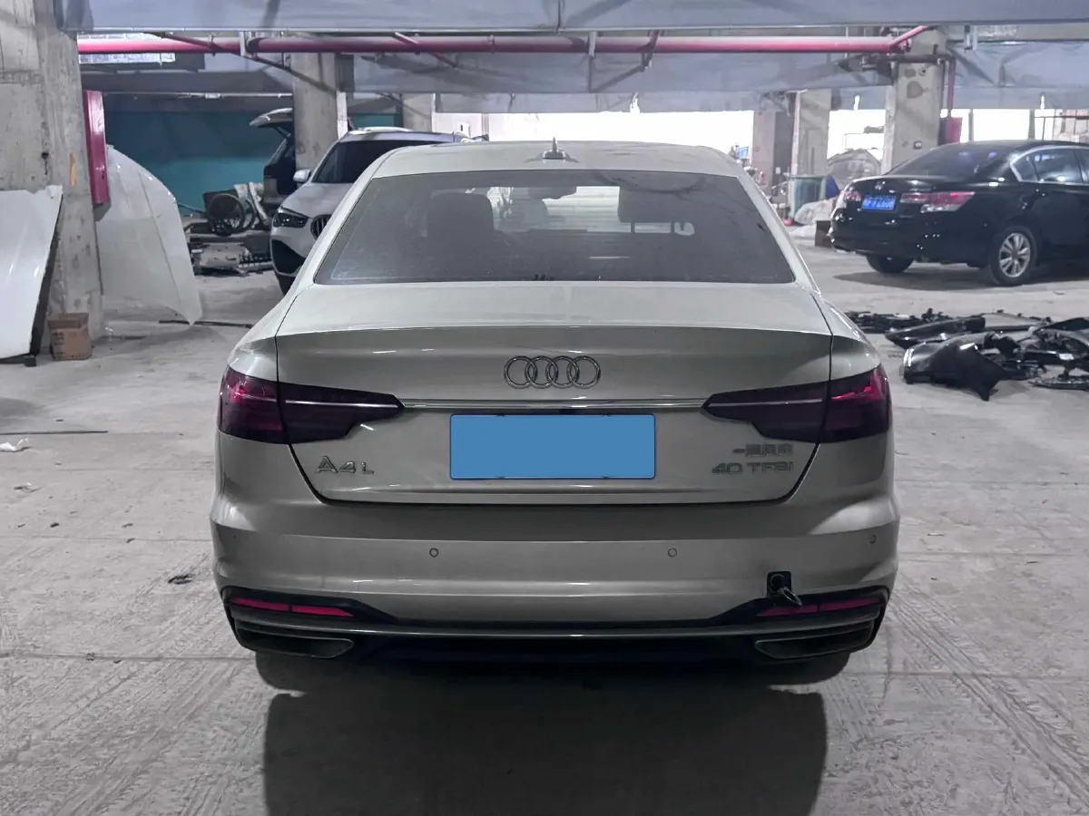 2020 Audi A4L 2.0T 190HP L4 7DCT,autocango,china used car exporter,china ev exporter,chinese used car exporter,chinese used ev exporter