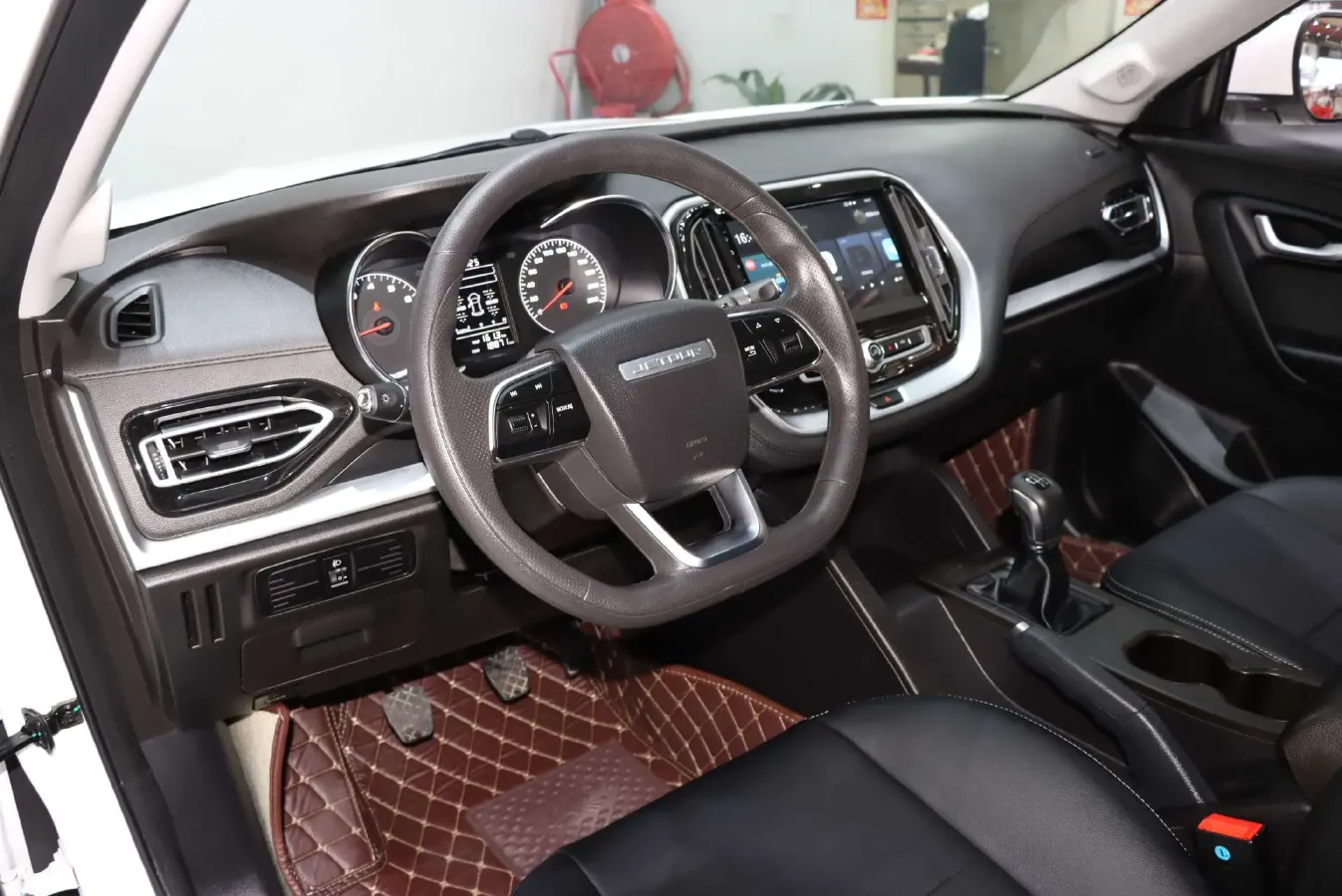 2020 Jetour X70M 1.5T 156HP L4 6MT,autocango,china used car exporter,china ev exporter,chinese used car exporter,chinese used ev exporter