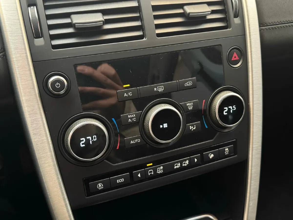 2019 Land Rover Discovery Sport 2.0T 241HP L4 9AT,autocango,china used car exporter,china ev exporter,chinese used car exporter,chinese used ev exporter