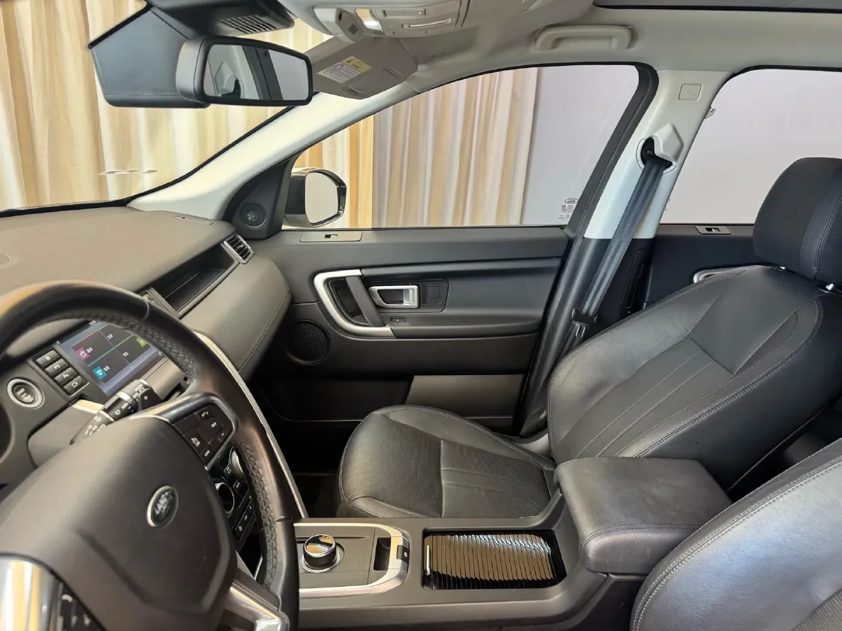 2019 Land Rover Discovery Sport 2.0T 241HP L4 9AT,autocango,china used car exporter,china ev exporter,chinese used car exporter,chinese used ev exporter