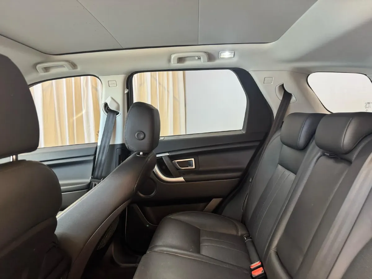 2019 Land Rover Discovery Sport 2.0T 241HP L4 9AT,autocango,china used car exporter,china ev exporter,chinese used car exporter,chinese used ev exporter