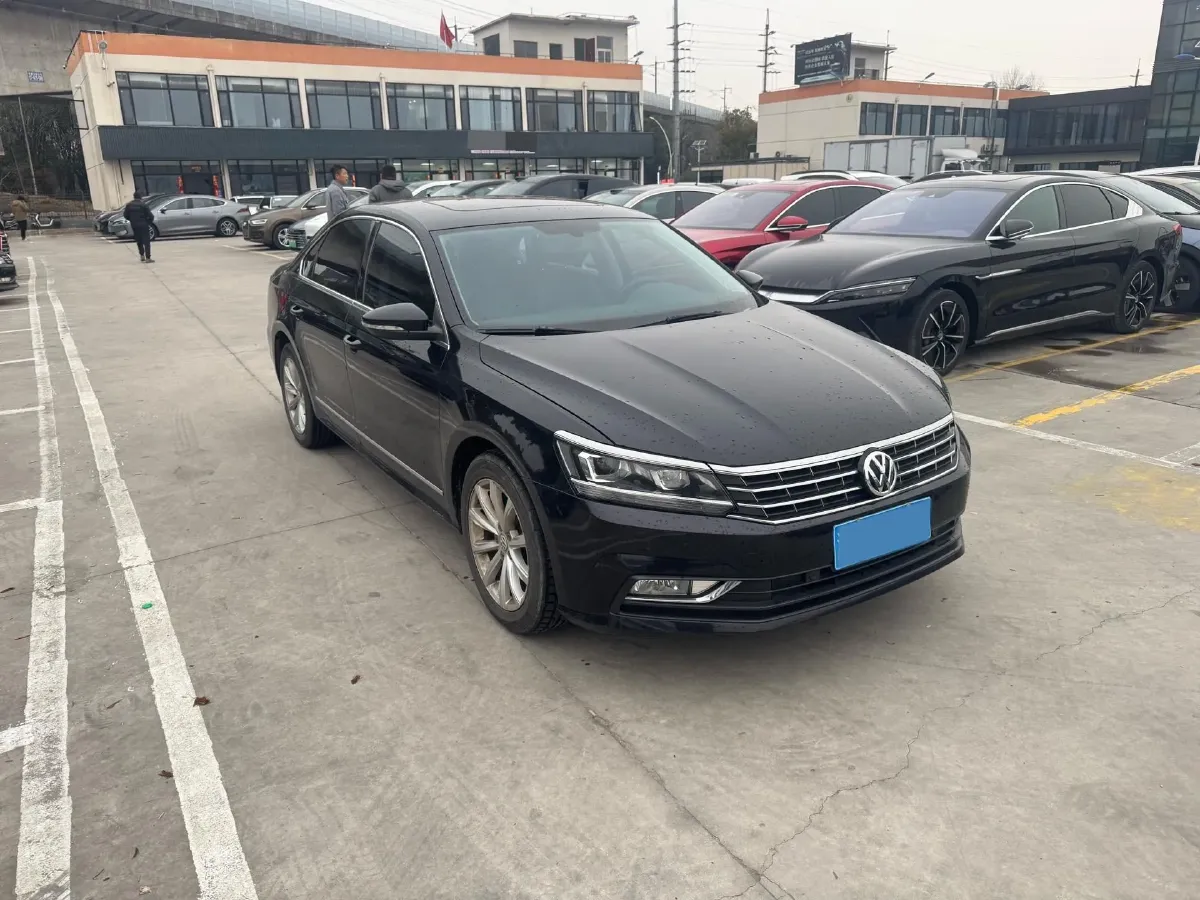 2017 Volkswagen Passat 1.8T 180HP L4 7DCT,autocango,china used car exporter,china ev exporter,chinese used car exporter,chinese used ev exporter