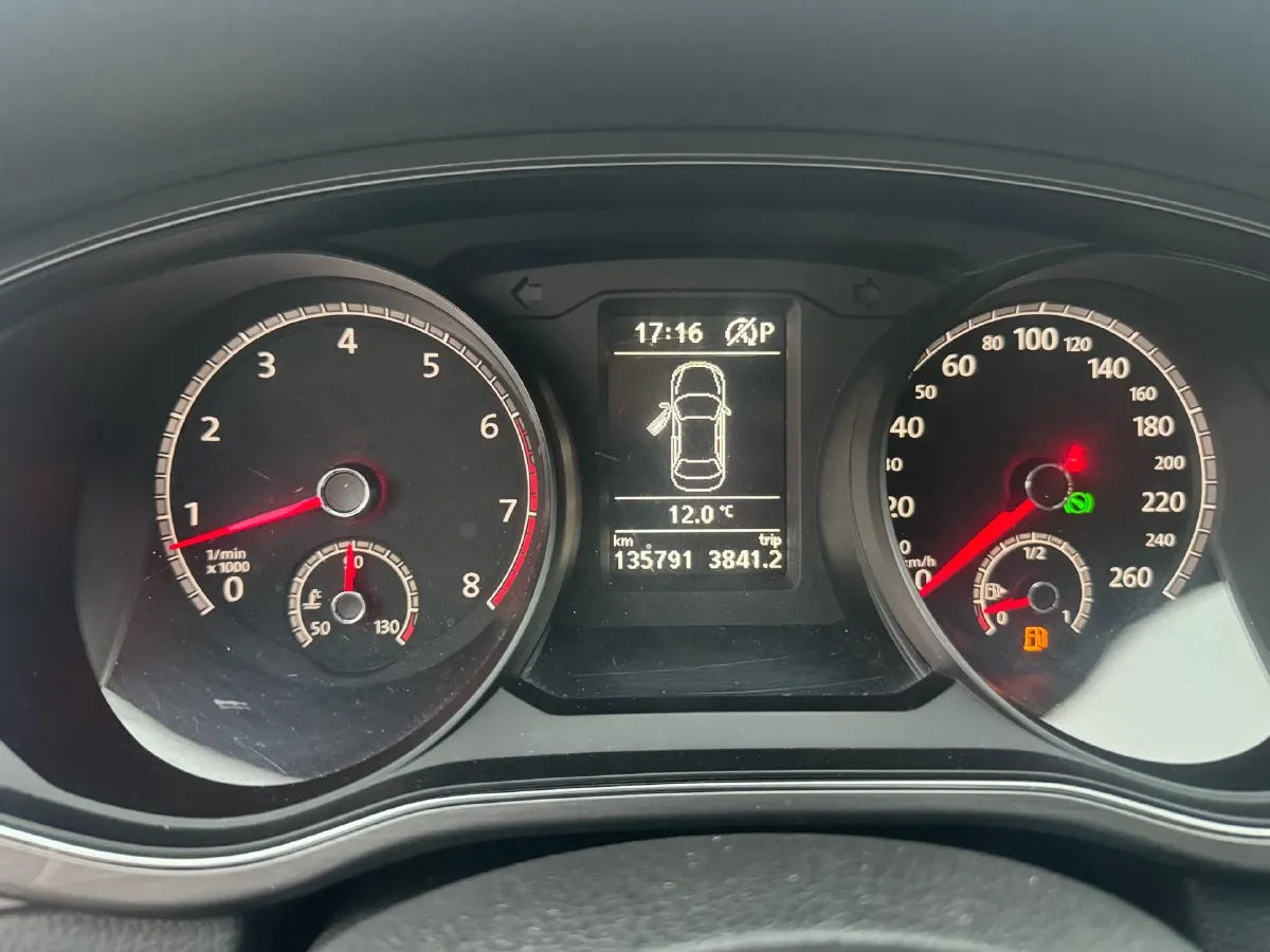 2017 Volkswagen Passat 1.8T 180HP L4 7DCT,autocango,china used car exporter,china ev exporter,chinese used car exporter,chinese used ev exporter