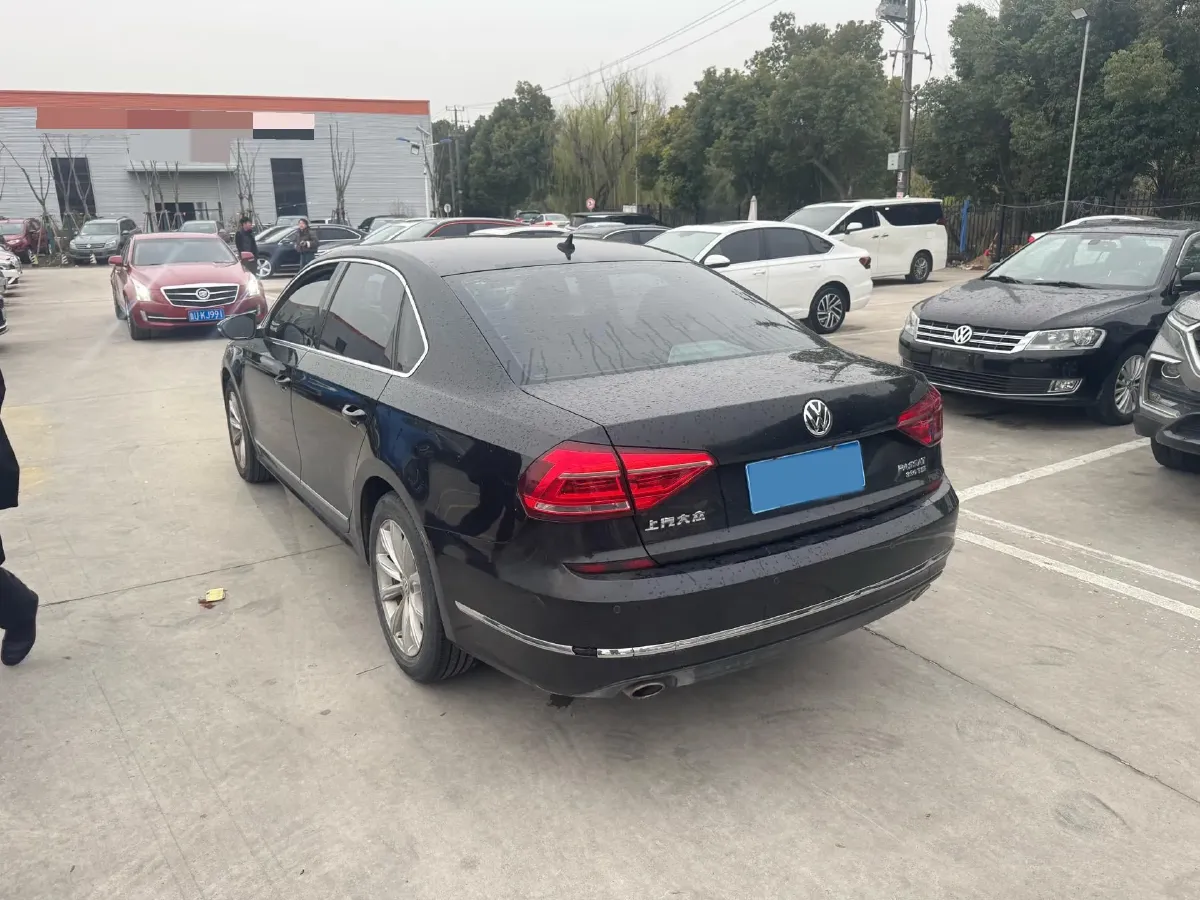 2017 Volkswagen Passat 1.8T 180HP L4 7DCT,autocango,china used car exporter,china ev exporter,chinese used car exporter,chinese used ev exporter