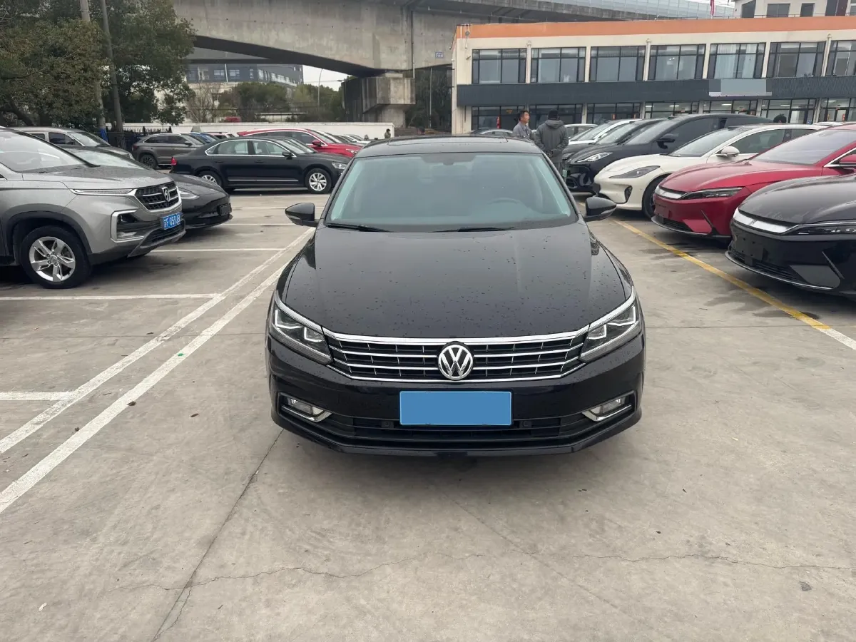 2017 Volkswagen Passat 1.8T 180HP L4 7DCT,autocango,china used car exporter,china ev exporter,chinese used car exporter,chinese used ev exporter