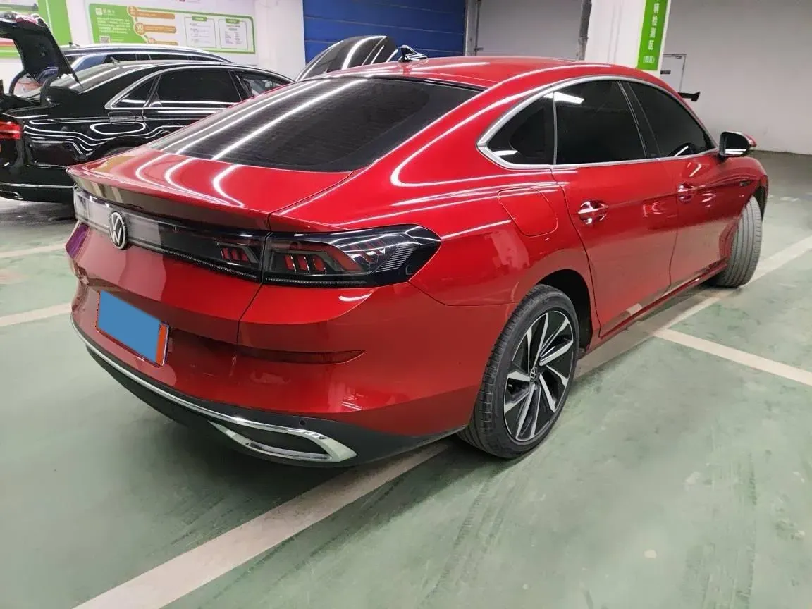 2022 Skoda Superb 2.0T 186HP L4 7DCT,autocango,china used car exporter,china ev exporter,chinese used car exporter,chinese used ev exporter