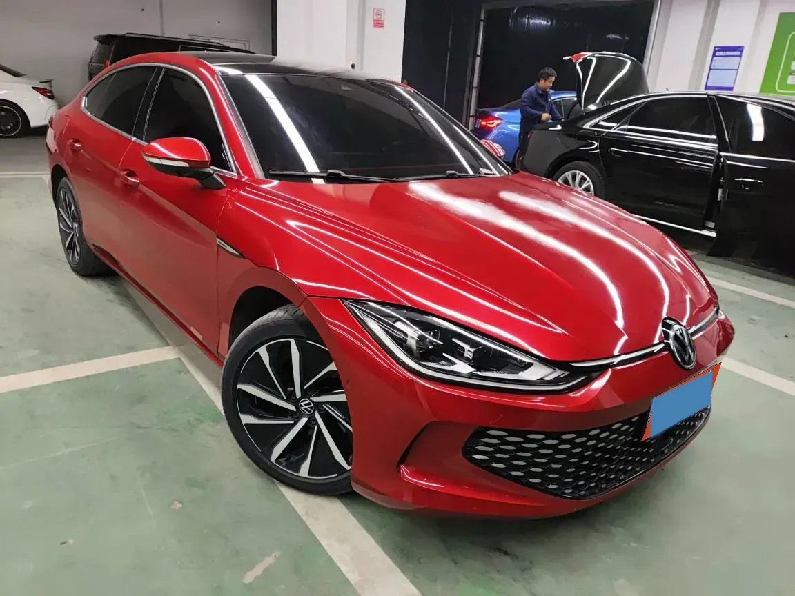 2022 Skoda Superb 2.0T 186HP L4 7DCT,autocango,china used car exporter,china ev exporter,chinese used car exporter,chinese used ev exporter