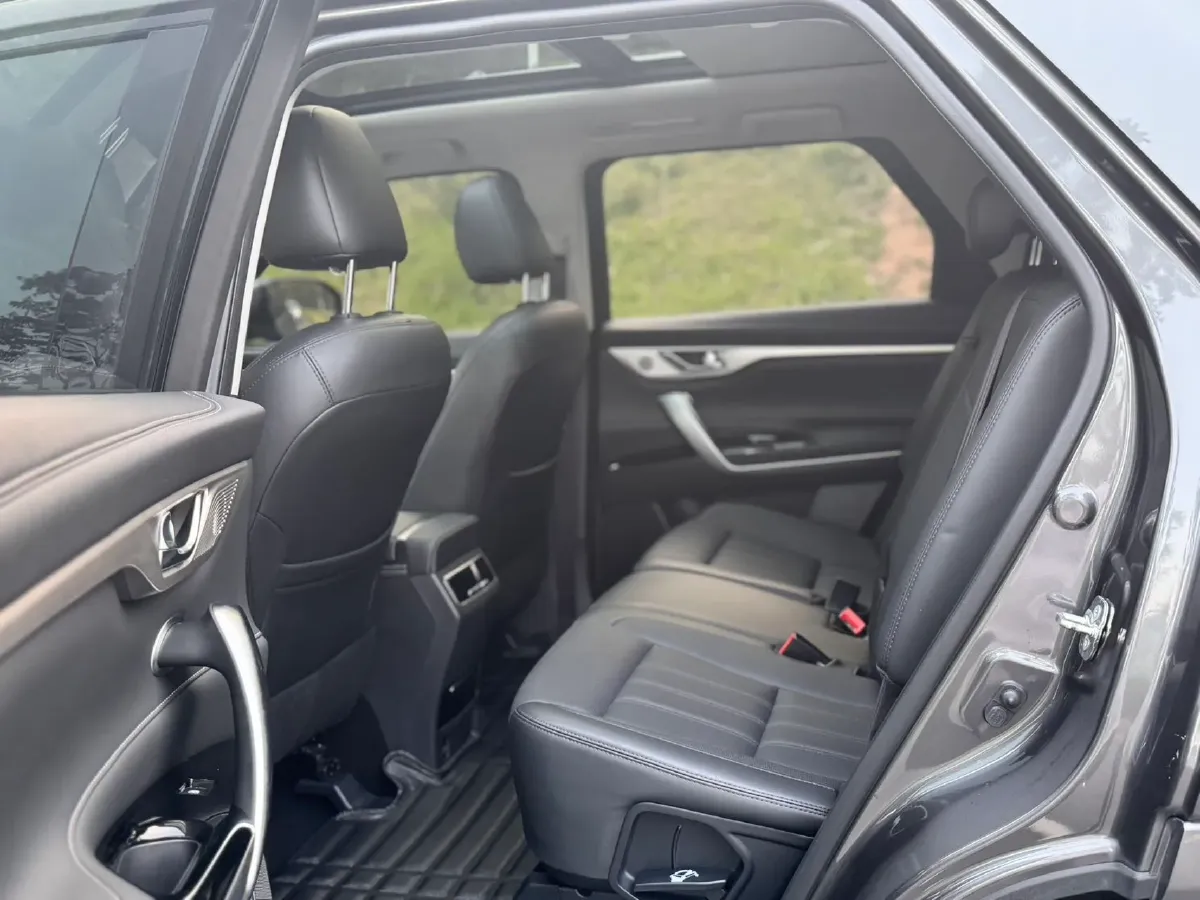 2019 ChangAn CS95 2.0T 233HP L4 6AT,autocango,china used car exporter,china ev exporter,chinese used car exporter,chinese used ev exporter