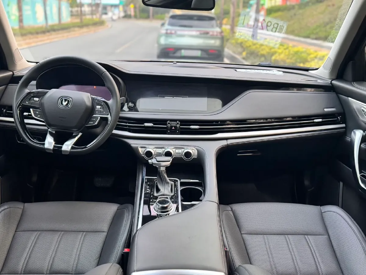 2019 ChangAn CS95 2.0T 233HP L4 6AT,autocango,china used car exporter,china ev exporter,chinese used car exporter,chinese used ev exporter