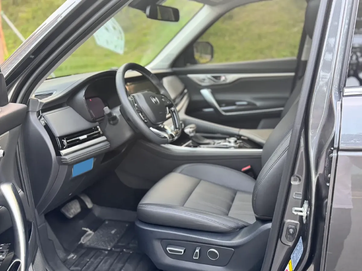 2019 ChangAn CS95 2.0T 233HP L4 6AT,autocango,china used car exporter,china ev exporter,chinese used car exporter,chinese used ev exporter