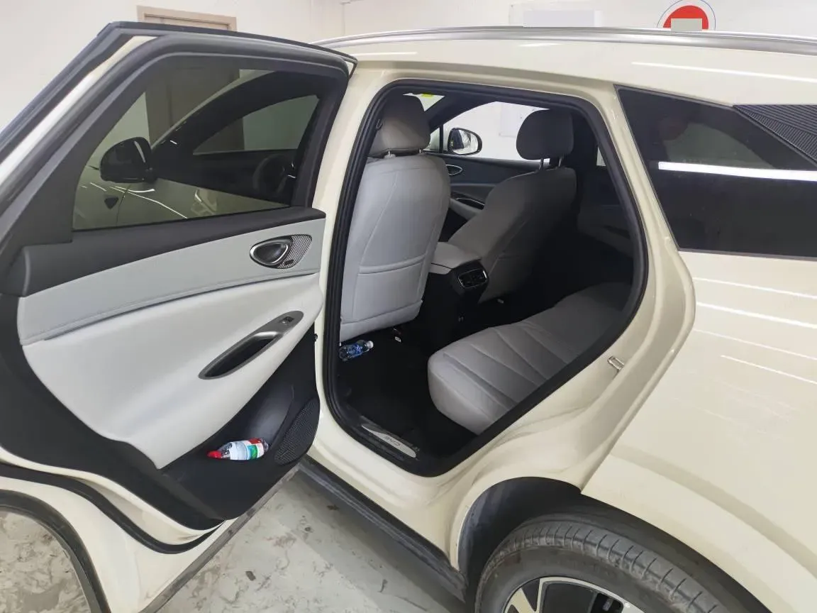 2025 LanDian E5 PLUS 1.5L 95HP L4 E-CVT PHEV,autocango,china used car exporter,china ev exporter,chinese used car exporter,chinese used ev exporter