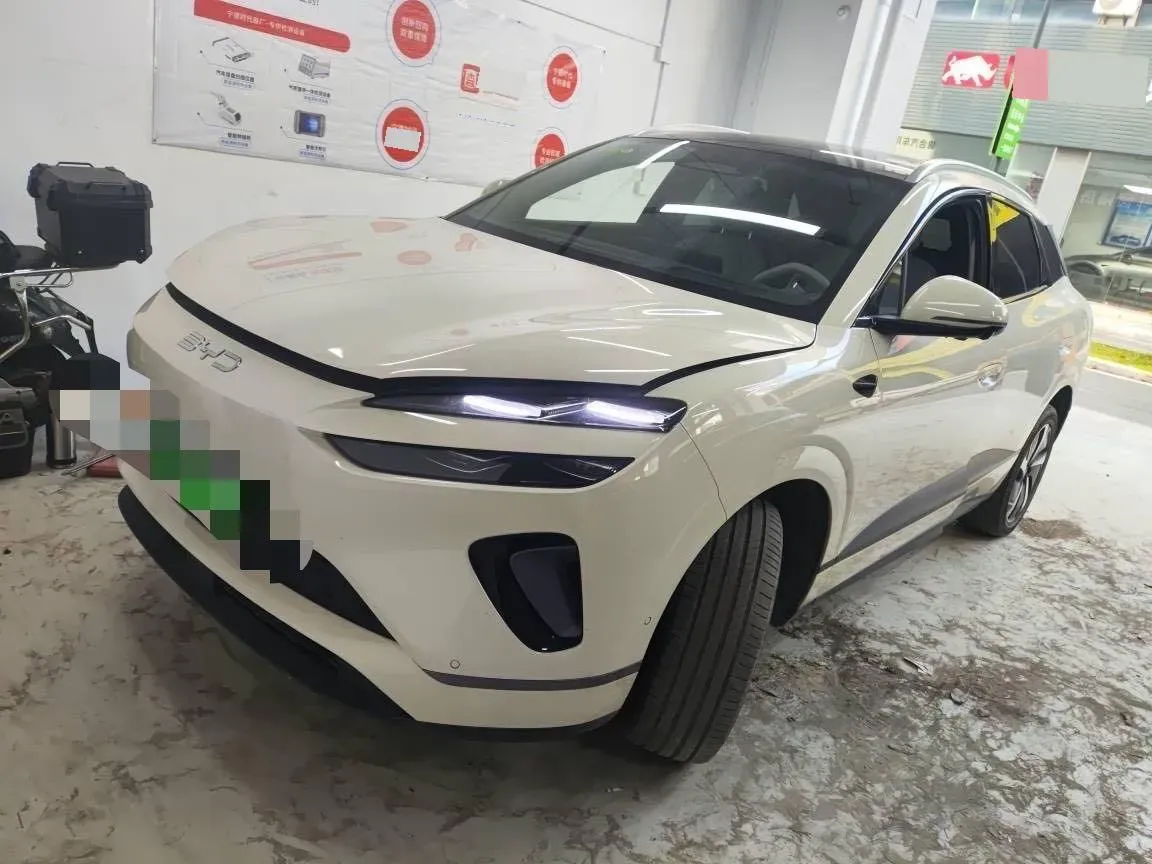 2025 LanDian E5 PLUS 1.5L 95HP L4 E-CVT PHEV,autocango,china used car exporter,china ev exporter,chinese used car exporter,chinese used ev exporter