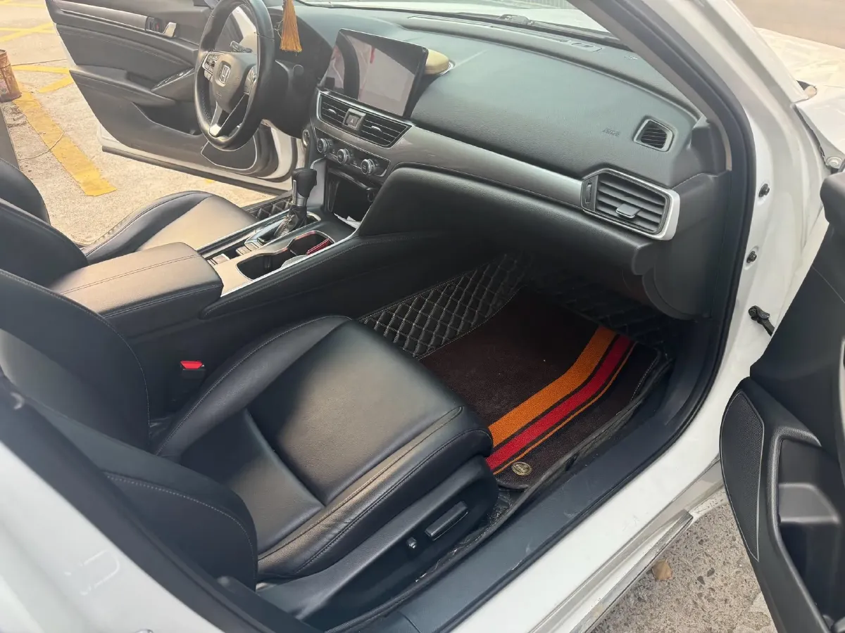 2022 Honda Accord 1.5T 194HP L4 CVT,autocango,china used car exporter,china ev exporter,chinese used car exporter,chinese used ev exporter