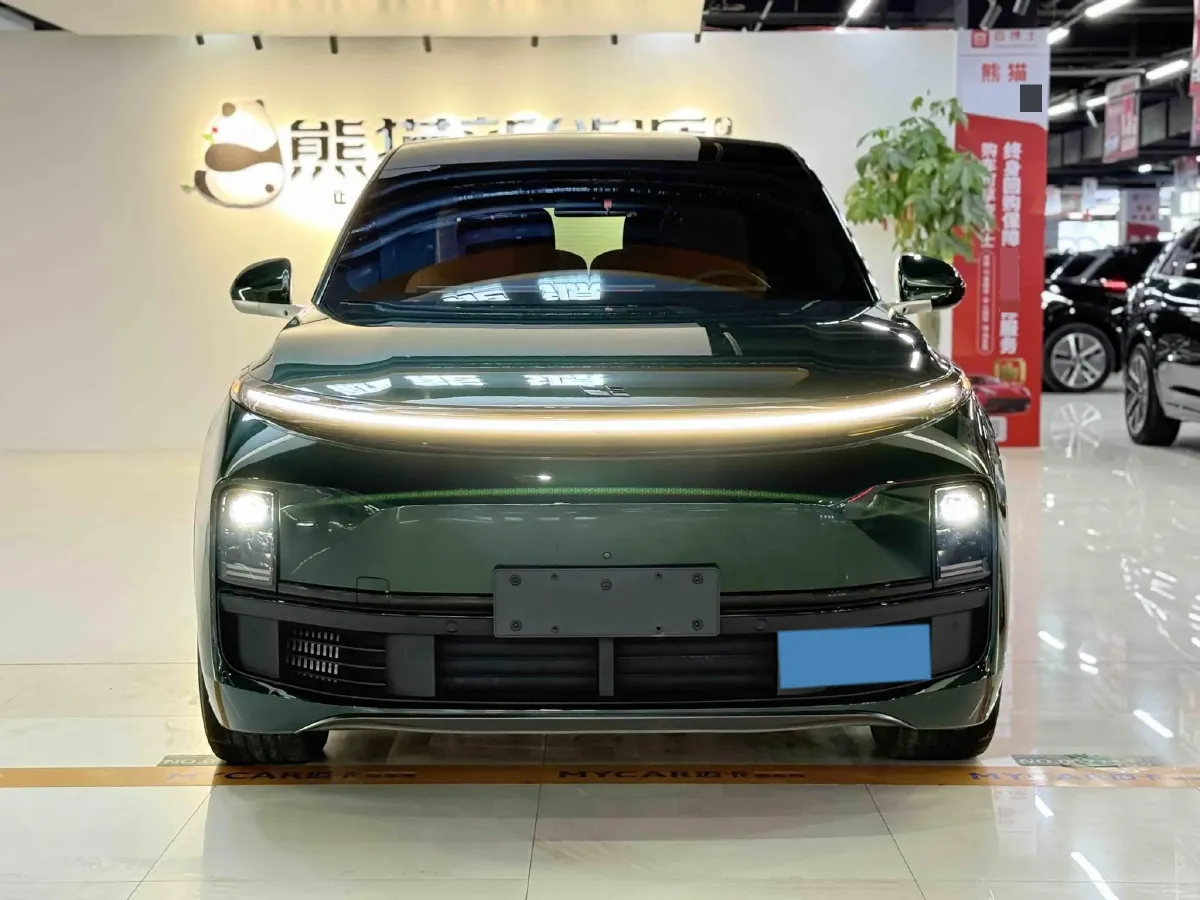2023 Li L8 Range Extended 154HP REEV 40.9KWH,autocango,china used car exporter,china ev exporter,chinese used car exporter,chinese used ev exporter