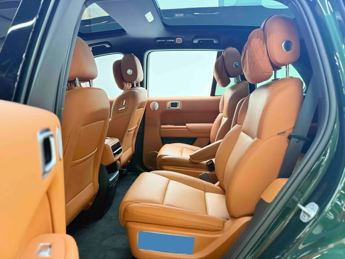 2023 Li L8 Range Extended 154HP REEV 40.9KWH,autocango,china used car exporter,china ev exporter,chinese used car exporter,chinese used ev exporter