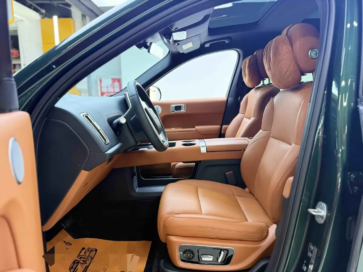 2023 Li L8 Range Extended 154HP REEV 40.9KWH,autocango,china used car exporter,china ev exporter,chinese used car exporter,chinese used ev exporter