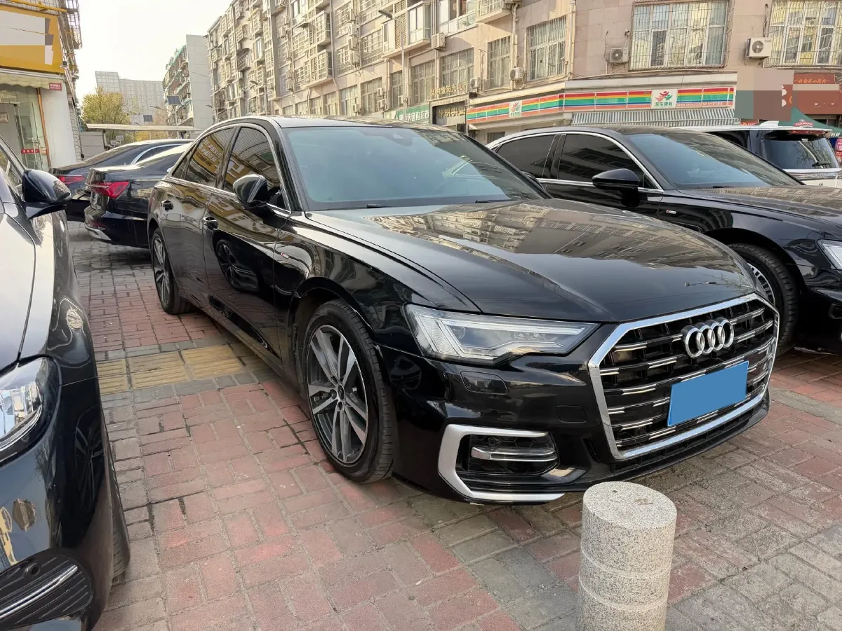 2023 Audi A6L 2.0T 190HP L4 7DCT,autocango,china used car exporter,china ev exporter,chinese used car exporter,chinese used ev exporter