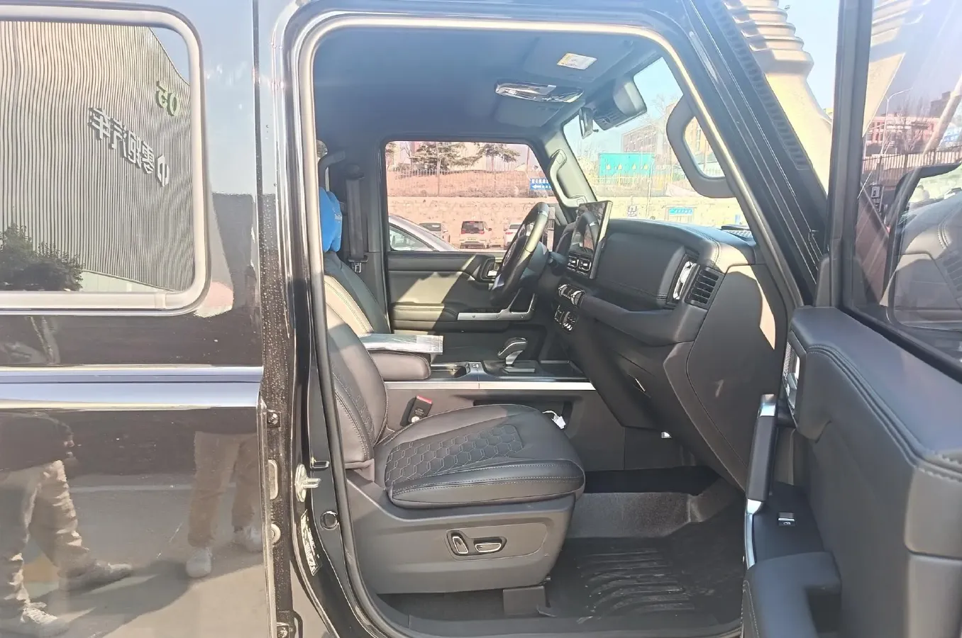 2025 212 212 T01 2.0T 252HP L4 8AT,autocango,china used car exporter,china ev exporter,chinese used car exporter,chinese used ev exporter