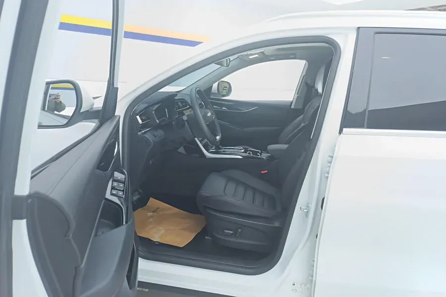 2019 MAXUS D60 1.5T 169HP L4 7DCT,autocango,china used car exporter,china ev exporter,chinese used car exporter,chinese used ev exporter