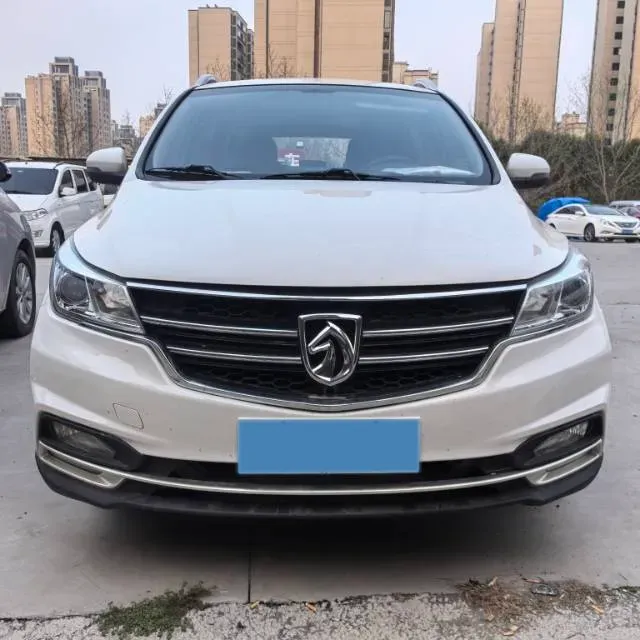 2019 BaoJun 730 1.5L 105HP L4 6MT,autocango,china used car exporter,china ev exporter,chinese used car exporter,chinese used ev exporter